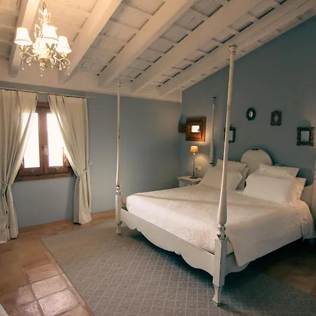 La Mozaira Hotel 4*
