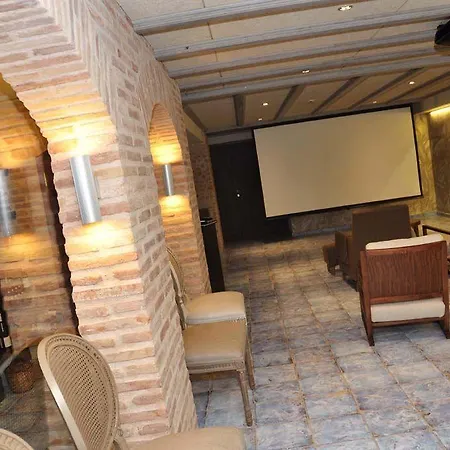 La Mozaira Hotel