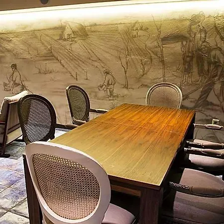 La Mozaira Hotel 4*